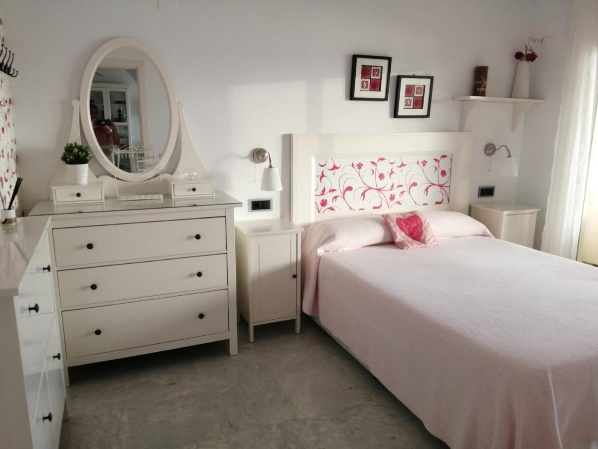 Holidays2Benalmadena Torrequebrada Sea View Front Beach With Pool Parking & Terraces Εξωτερικό φωτογραφία