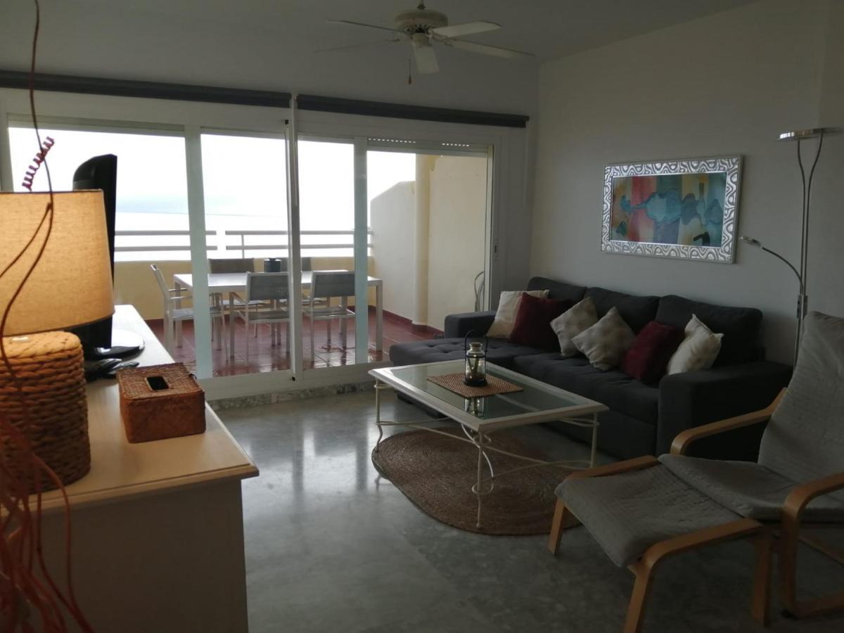 Holidays2Benalmadena Torrequebrada Sea View Front Beach With Pool Parking & Terraces Εξωτερικό φωτογραφία