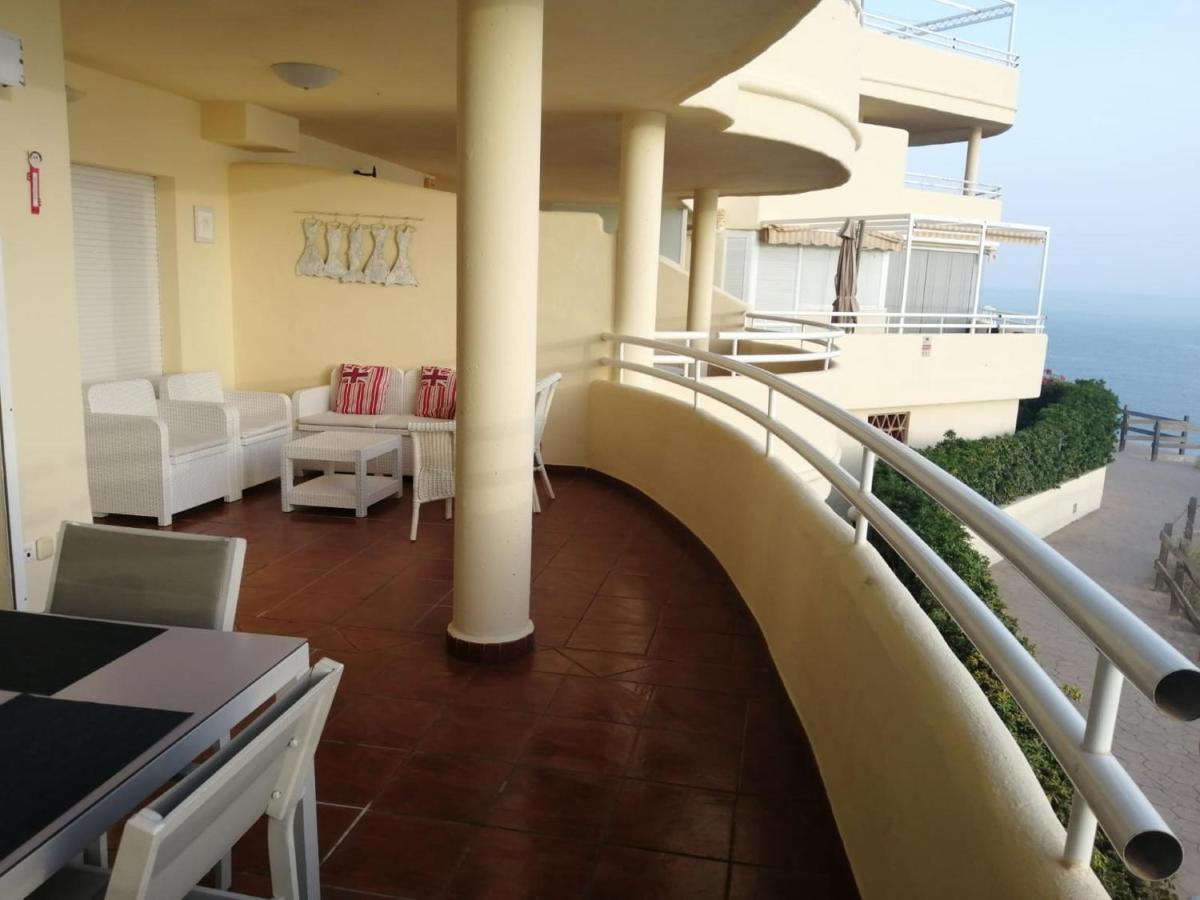 Holidays2Benalmadena Torrequebrada Sea View Front Beach With Pool Parking & Terraces Εξωτερικό φωτογραφία